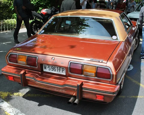 Ford Mustang — 8