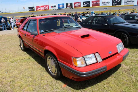 Ford Mustang SVO — 3