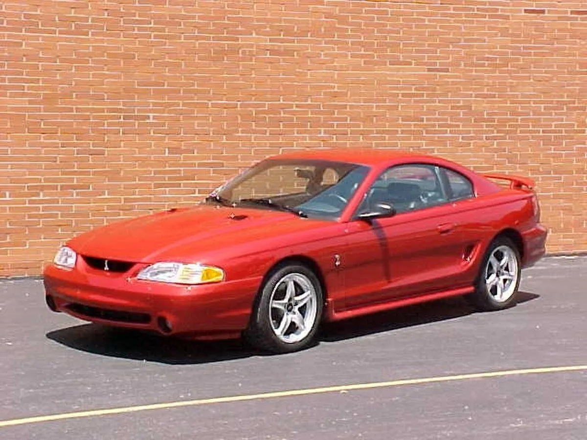 Ford Mustang SVT Cobra
