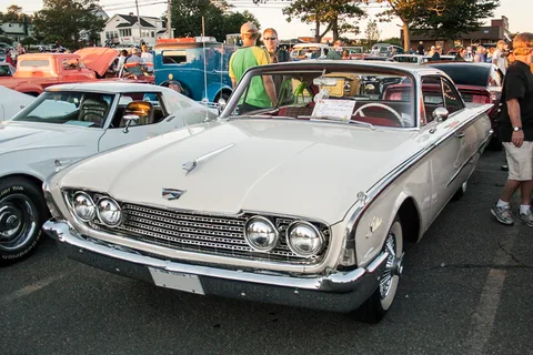 Ford Starliner — 3