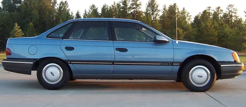 Ford Taurus 1st generation — 2