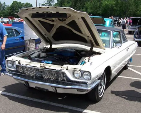 Ford Thunderbird fourth generation — 3
