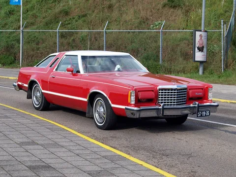 Ford Thunderbird