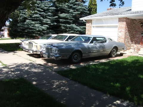 Ford Thunderbird (sixth generation) — 2