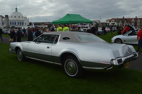 Ford Thunderbird (sixth generation) — 4