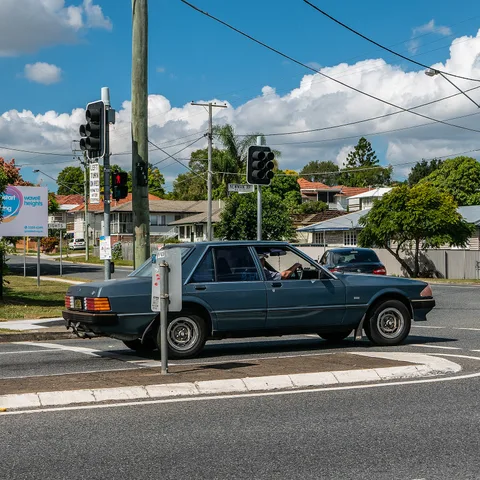 Ford XE Falcon — 6