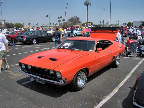 Ford XB Falcon — 6