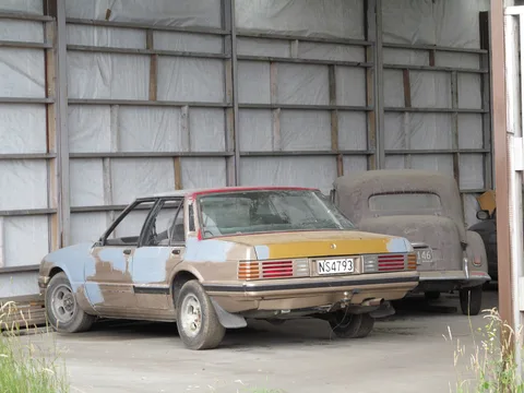 Ford XF Falcon — 5