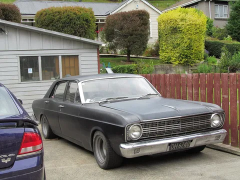 Ford XR Falcon — 4