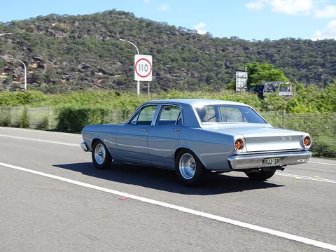 Ford XR Falcon — 6