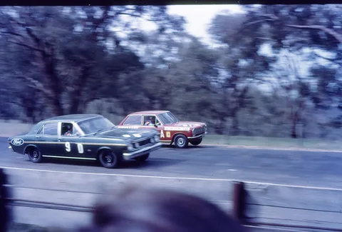Ford XT Falcon — 4