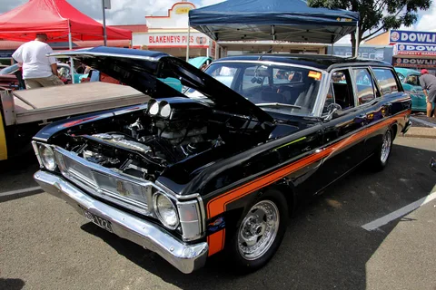 Ford XW Falcon — 4