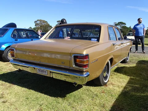 Ford XW Falcon — 6
