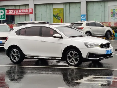 Geely Yuanjing S1 — 6