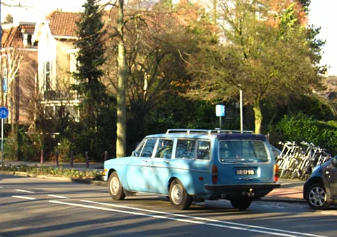 Volvo 145 — 3
