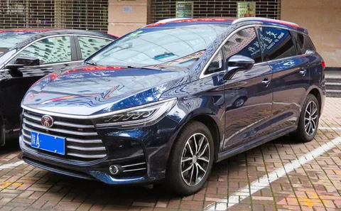 BYD Song Max — 4