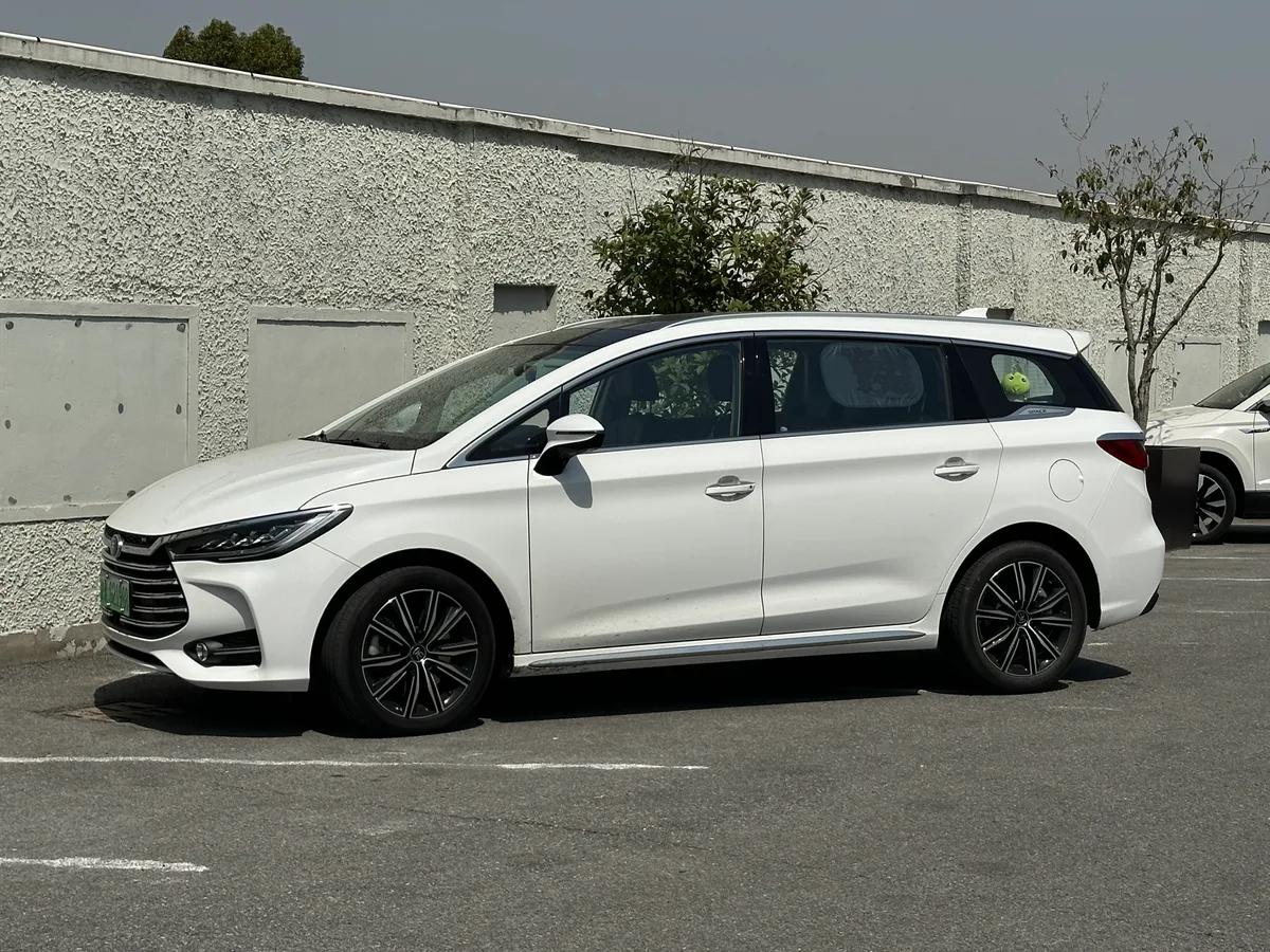 BYD Song Max