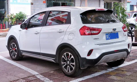 Geely Yuanjing X3 — 5