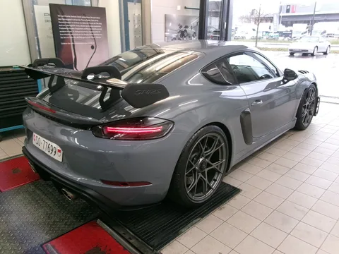 Porsche 982 — 7
