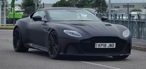 Aston Martin DBS Superleggera — 6