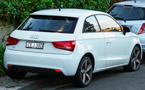 Audi A1 8X — 3