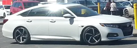 Honda Accord (tenth generation) — 4