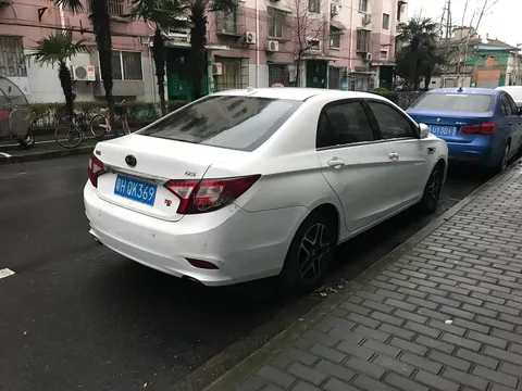 BYD G5 — 3