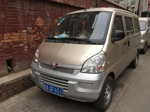 Wuling Rongguang — 3
