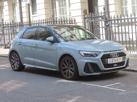 Audi A1 GB — 4