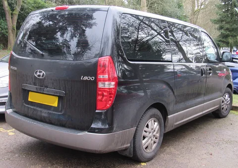 Hyundai i800 — 3