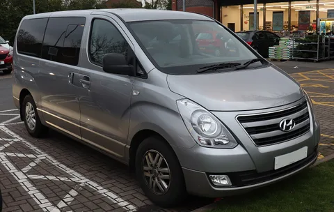 Hyundai i800 — 4