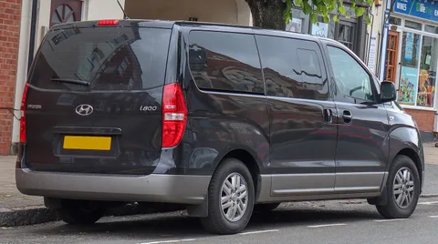Hyundai i800 — 8