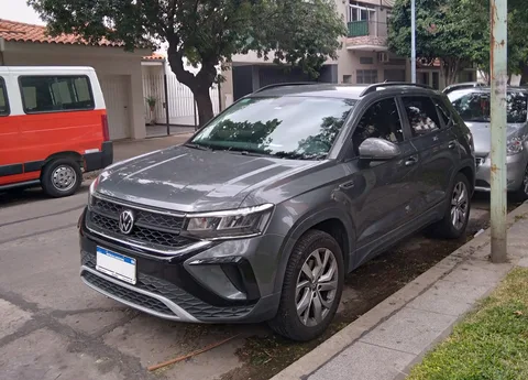 Volkswagen Taos — 2