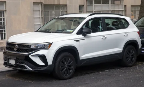 Volkswagen Taos — 8