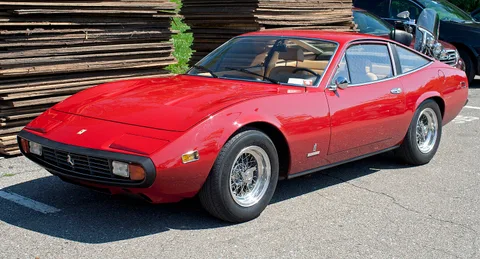 Ferrari 365 GTC/4 — 6