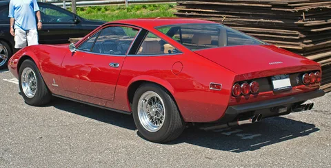 Ferrari 365 GTC/4 — 8