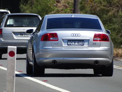 Audi A8 D3 — 2
