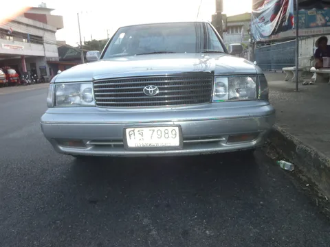 Toyota Crown — 7