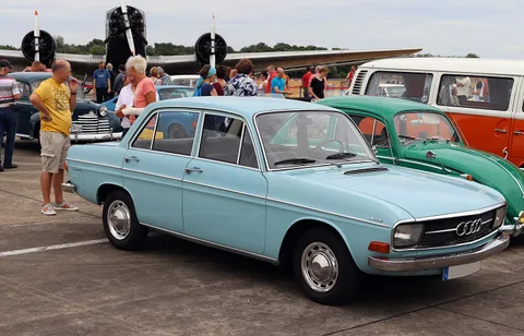 Audi F103 — 7