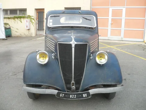 Renault Celtaquatre — 2