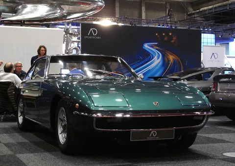 Lamborghini Islero — 7