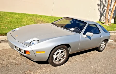Porsche 928 — 2