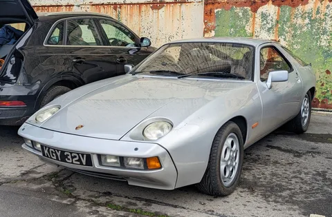 Porsche 928 — 5