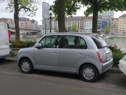 Daihatsu Trevis — 7