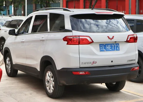 Wuling Hongguang S3 — 2