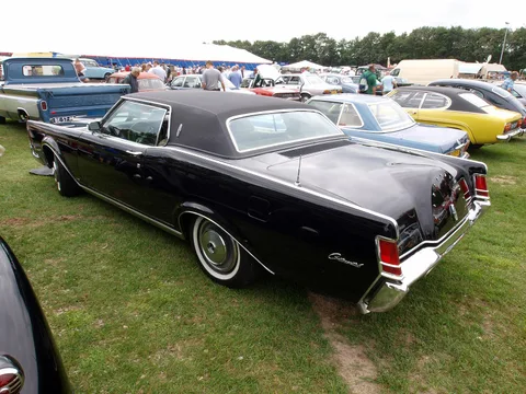 Lincoln Continental Mark III — 6