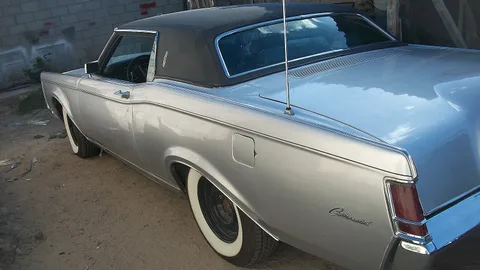 Lincoln Continental Mark III — 7
