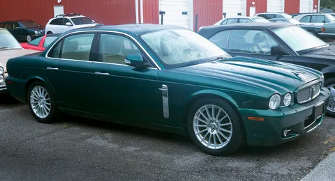 Jaguar XJ (X358) — 2