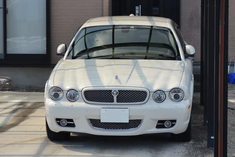 Jaguar XJ (X358) — 5