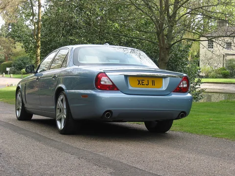 Jaguar XJ (X358) — 6